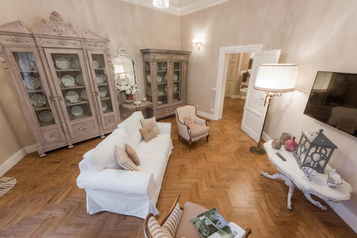 Appartement Leopoldo Luxurious Near The Center *