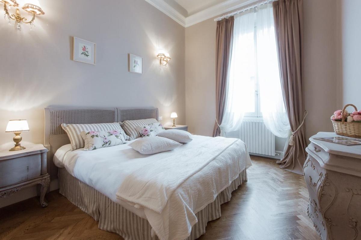 Appartement Leopoldo Luxurious Near The Center *